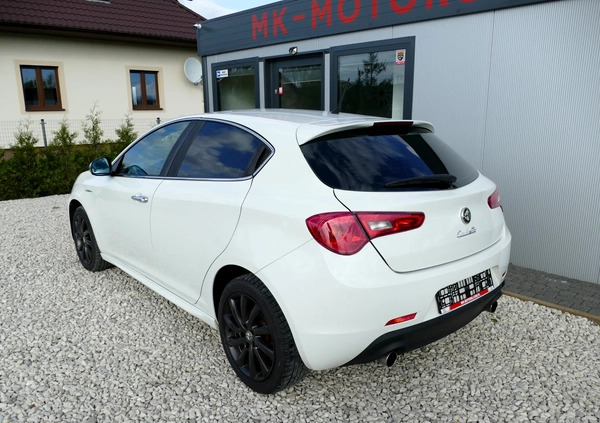 Alfa Romeo Giulietta cena 27900 przebieg: 190000, rok produkcji 2010 z Rzeszów małe 79